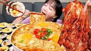 [Mukbang ASMR] 3 Packs of Korean Yeul Ramen with 3 Kinds of Gimbap Spicy Kimchi Recipe Ssoyoung