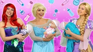 DISNEY PRINCESS PARENTS (Ariel, Rapunzel, Belle, Elsa and Anna as Moms) Totally TV
