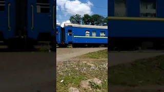 ЧС4-048 з пасажирським поїздом ''Подільський експрес'' Хмельницький-Київ