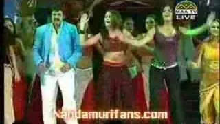 BALA KRISHNA DANCE AT TELUGU CINEMA VAJROTSAVAM