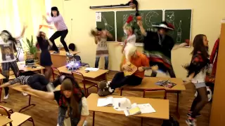 Harlem Shake In Russian School