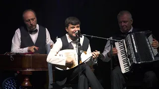 Simion Bogdan-Mihai - D-aoleu, babă Ioană