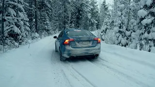 Volvo S60 T6 AWD on snow