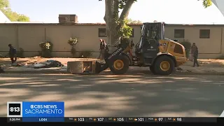 CIty of Sacramento clears out homeless camp in midtown