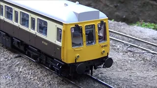 Summer Hampton Railway - A quick review of the Bachmann Class 117 and Military Railway Stock