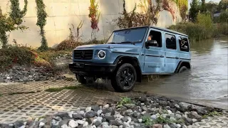 Driving the Mercedes G-Class through water | G Wagon Water Wading Depth Video