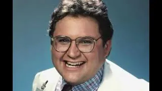 STEPHEN FURST BIOGRAPFY