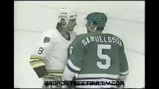 Cam Neely   Ulf Samuelsson fight