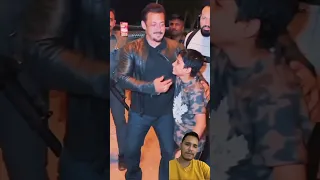 Salman Khan Hugs his Little Fan #shorts #shortsfeed #viral #salmankhan #bollywood #movie