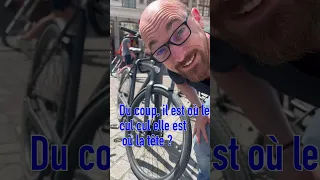 👎🏻 C'est quoi ça ⚠️ ? Un vélo électrique ou un poteau ? Quel idée ce vanmoof