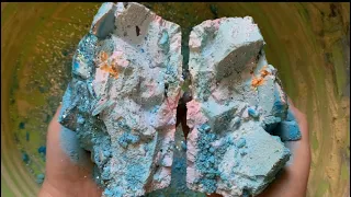Dyed Gymchalk Mud Pie • Oddly Satisfying Crumble • ASMR
