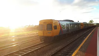 Adelaide Metro 5 empty car transfer pass Kilburn railway station 12/5/2018