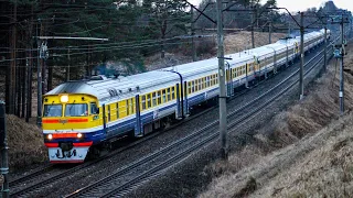 DMU DR1A train with 15 cars | 2015 | Дизель-поезд ДР1А с 15 вагонами