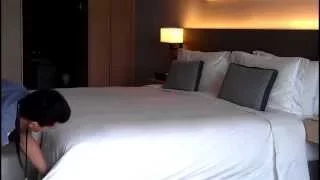 Professional Bed Making In Housekeeping / Step by Step Procedure