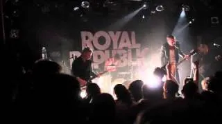 Royal Republic - full steam spacemachine - live Paris - 05-02-2011