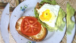Бутерброды с помидором и яйцом в тостере - school-culinary.ru