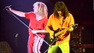 Van Halen Live - 01 - Poundcake (1993-04-07 - Hamburg, Germany)