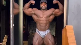 *BRANDON CURRY* Posing At 6.5 Weeks Out & 3.5 Weeks Out From The 2023 Mr. Olympia!!