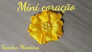 Flor Mini coração com seis pétalas/ fita 22 mm/ Sandra Monteiro