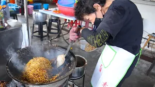 History Making! The Most Satisfying Fried Noodles Cooking Legends in Penang