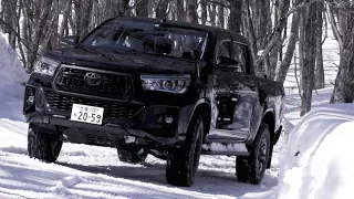 『雪道、ドライ路、ドレスアップ。すべてを満たす進化系スタッドレス』〜TOYO OBSERVE W/T-R