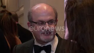 Salman Rushdie nuk mund të flasë, rrezikon njërin sy