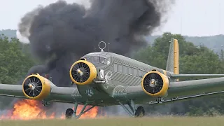 Big WW2 AIRCRAFT ENGINES Cold Startup and Sound