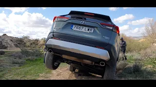 Toyota RAV 4 Adventure (Hybrid)offroad