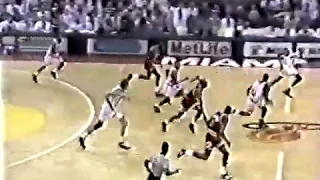 MICHAEL JORDAN - Takes on ENTIRE HEAT TEAM!!  1992 NBA PLAYOFFS - Round 1 Game 3 - Bulls @ Heat