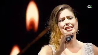 Cristina Ramos canta Hallelujah en Christmas Symphony 2020