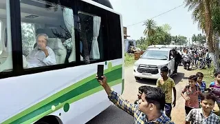 Thousands Gathered In CM Naveen Patnaik's Grand Roadshow In Kendrapara