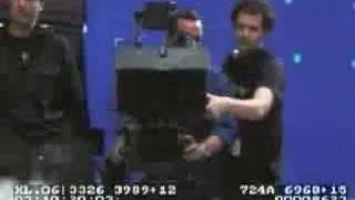 LOTR Orlando Bloom breaks bow at end of shoot