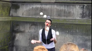 Edinburgh Fringe Festival - Five Ball Juggler [4K/UHD]