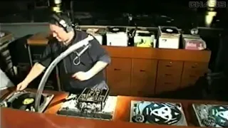 Reportaje en Discoteca Chasis Toni Peret & Jose Mª Castells - Como hacer una Mezcla 2002