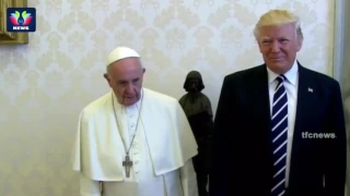 Oops ! Awkward Moment | ANGRY Pope Francis SLAPS Donald Trump's Hand For Touching Him |