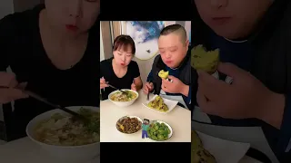 Funny Husband🔥 and Cute Wife💝 Eating Show #shorts #stories #mukbang #funny #memes 1