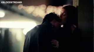 Damon/Elena Kiss 3x19