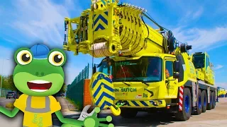 Gecko and the Crane | Gecko's Real Vehicles | Construction Trucks For Kids