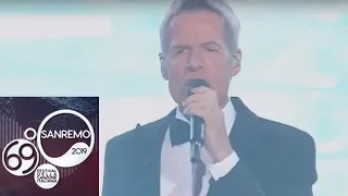 Sanremo 2019 - Claudio Baglioni apre la seconda serata sulle note di "Noi no"