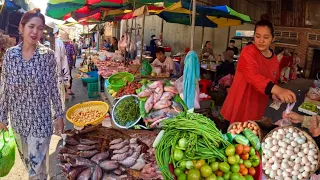 Cambodian street food at Phnom Penh Local market - fish, pork, chicken, vegetables & more