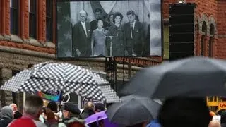 Nation pauses to remembers JFK
