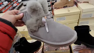 В магазине КАРИ новые модели зимней обуви.А также ШАПКИ и ШАРФЫ на зиму и осень