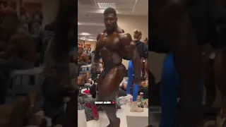 RUBIEL MOSQUERA NECKZILLA BACKSTAGE 2023 PRAGUE PRO