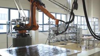 KUKA Robots Make Advanced Carbon Fiber Components at Compositence