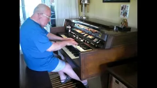 Mike Reed plays "Night Train" on his Hammond Organ