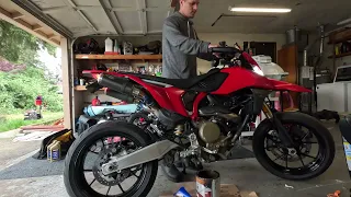 Hypermotard 698 shift tech carbon exhaust 🤫🥴 it is not quiet….