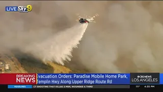 Chinook helicopter makes water drops in Route Fire