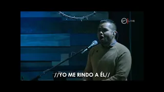 YO ME RINDO A EL Y EN EL MONTE CALVARIO