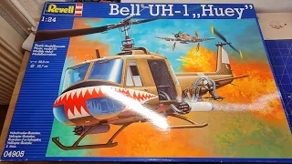 Unboxing Revell Bell UH-1  Huey 1:24