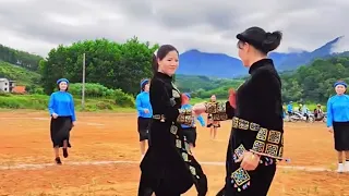 Nhảy đôi cô & trò - "Vào Đời" - Shuffle dance Nguyễn Phương #shuffledance #superdancer #buocdibo